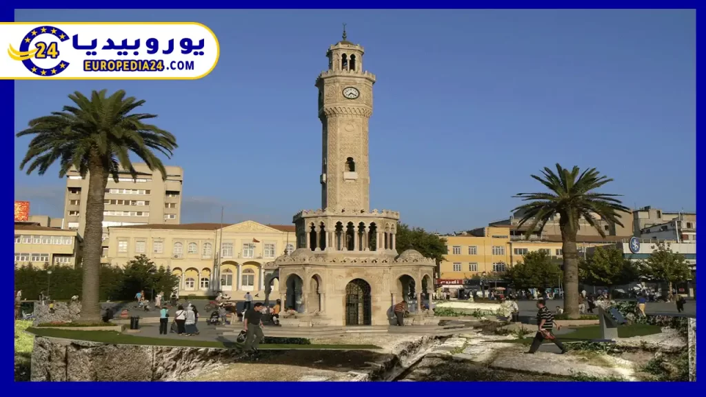 برج-الساعة-في-مدينة-أزمير