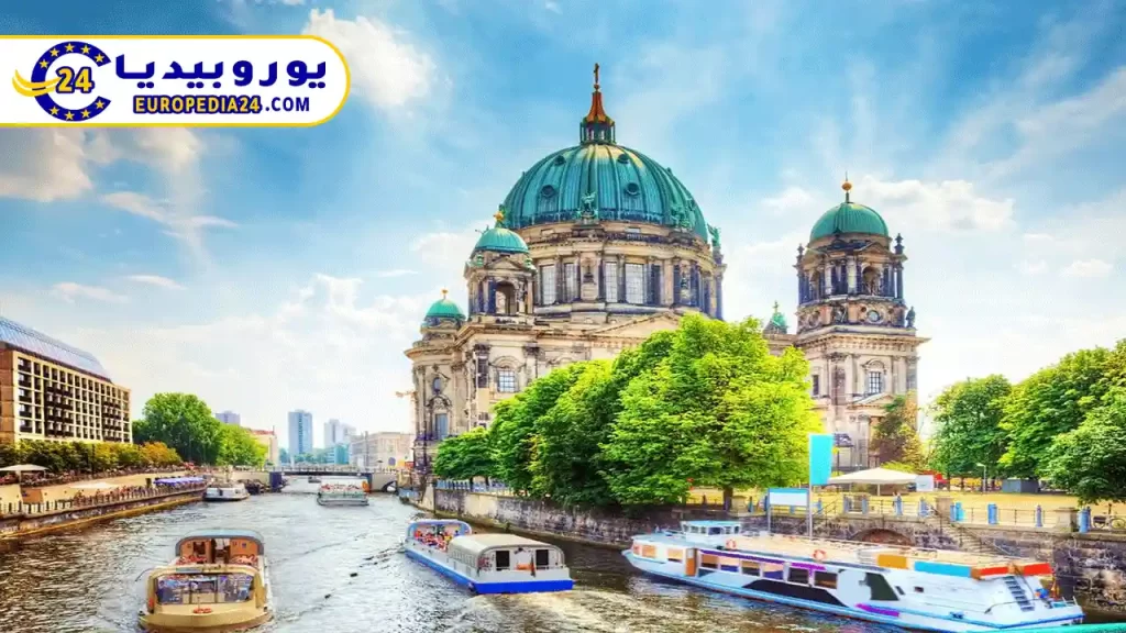 Map of Germany: Borders, Cities and Neighbouring Countries 4 Tourist Places in Germany
