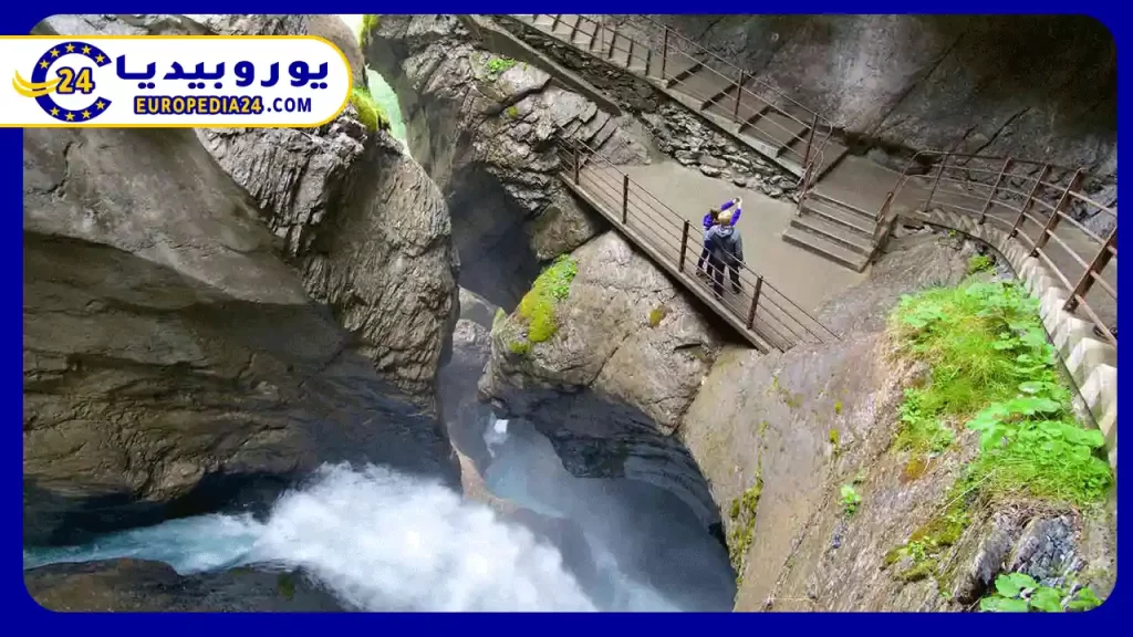 Reichenbach Falls and Its Sherlock Holmes Connection 3 Features-of-Reichen-Bach-Waterfall-in-Switzerland
