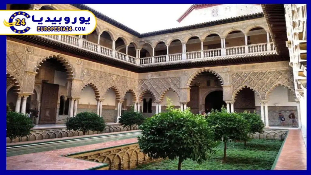 برج الخيرالدا أشهر معالم السياحة في اشبيلية 2 برج-الخيرالدا-في-اشبيلية