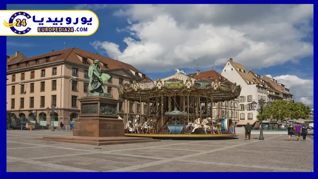 ميادين ستراسبورغ أهم المعالم السياحية في فرنسا 2 ساحة-غوتنبرغ-في-ستراسبورغ
